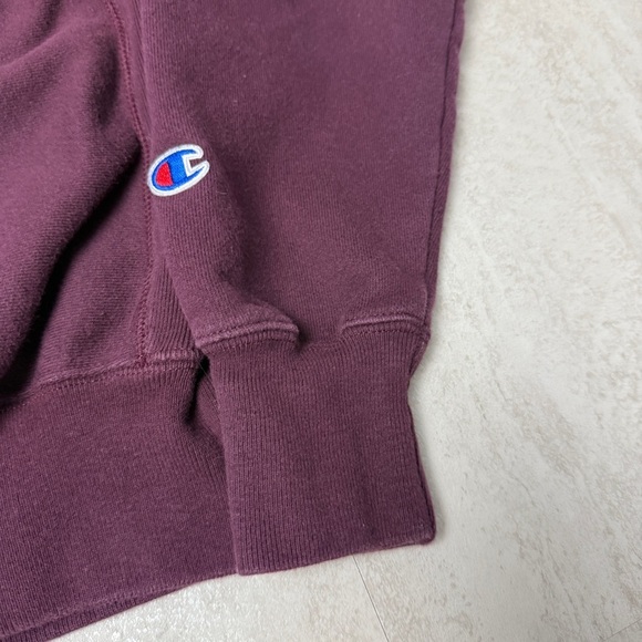 Champion Reverse Weave Script crew neck sweatshirt burgundy small - Picture 3 of 6